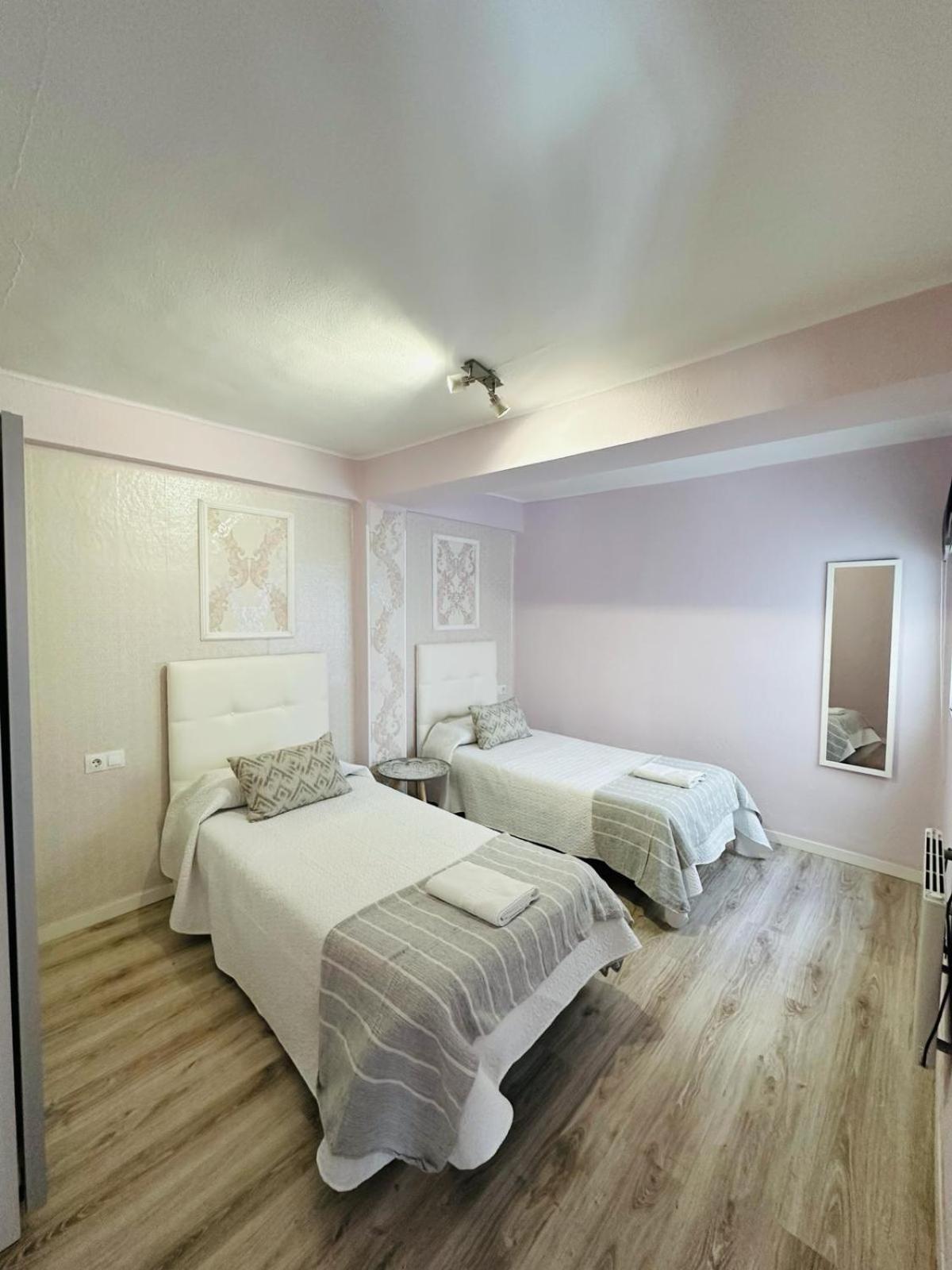 Imperium Apartamentos Centro Parking Gratis ميريذا المظهر الخارجي الصورة